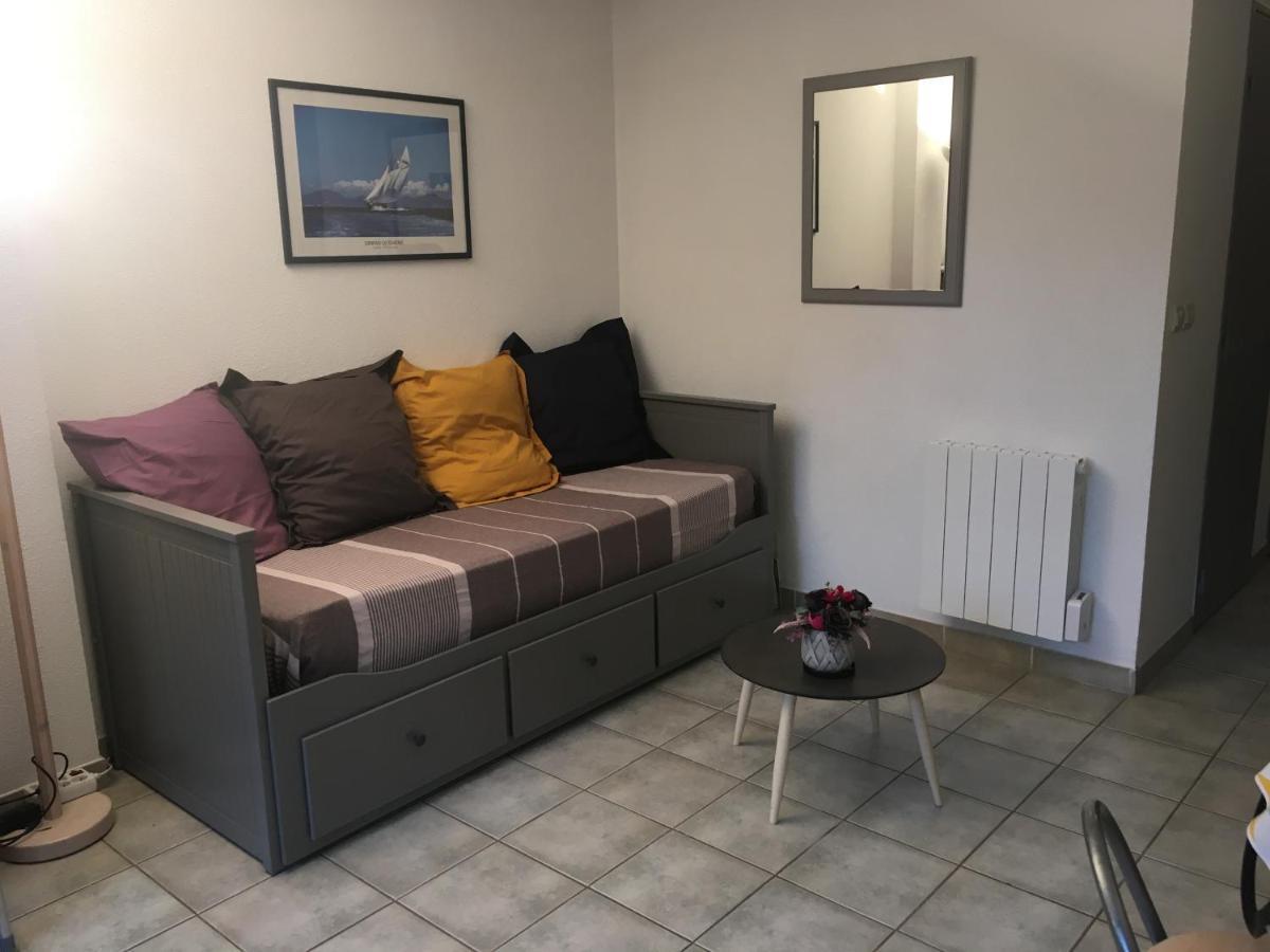 Sanary Sur Mer Appartement 30M2 T2 Avec Terrasse Piscine 10Min A Pied De La Plage 外观 照片